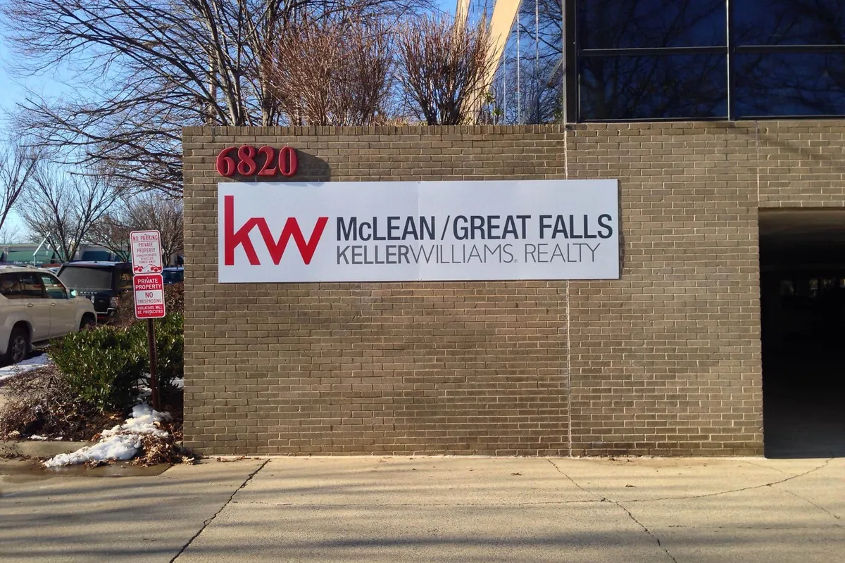 Wall Sign Cleveland Tennessee
